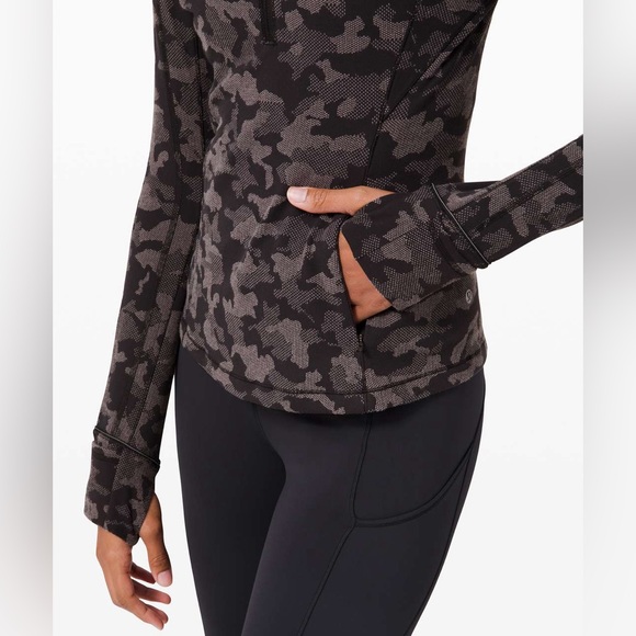 Lululemon Run Briskly 1/2 Zip Jacket Size 2 Heritage Camo Jacquard Black - Picture 3 of 12